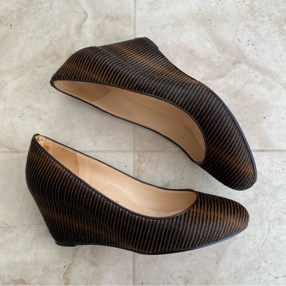 $945 Christian Louboutin Made in Italy Pony Hair Striped Print Wedges size 6.5 - Picture 1 of 12